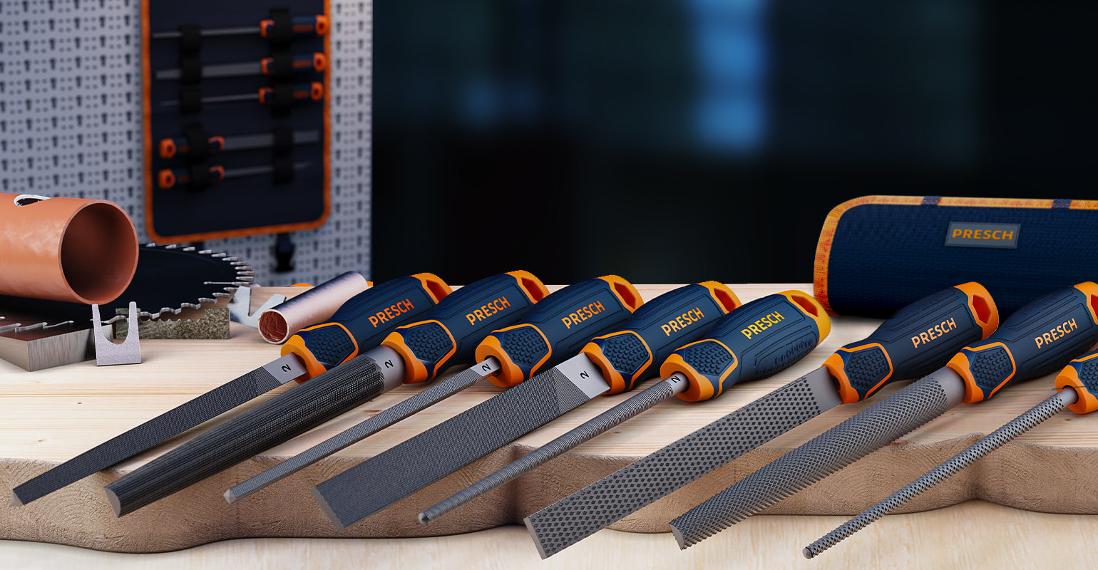 Set von hochwertigen PRESCH Feilen und Raspeln für Präzisionsarbeit in der Holz- und Metallbearbeitung auf einer Werkbank