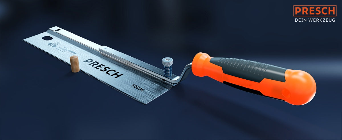PRESCH Feinsäge mit ergonomischem Griff und präzisionsgeschärften Zähnen auf dunklem Hintergrund.