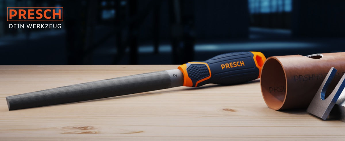 Halbrundfeile von PRESCH auf Holzuntergrund mit ergonomischem Griff, Feilenwerkzeug und Raspel.