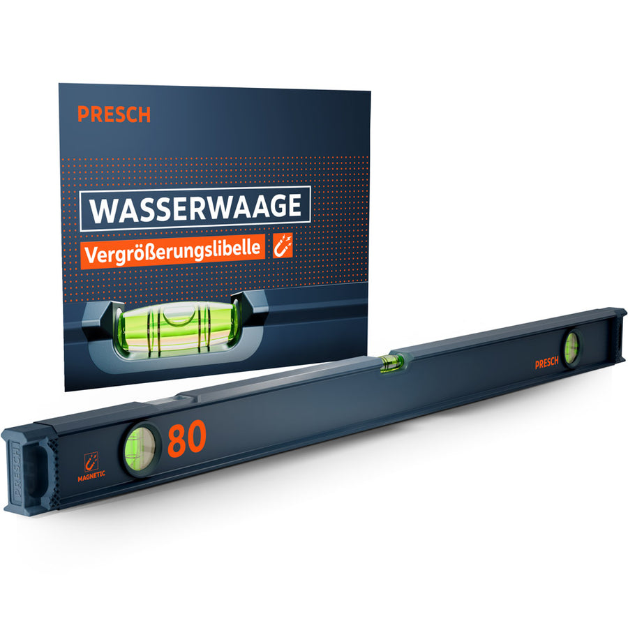 Die magnetische PRESCH 80cm Wasserwaage in Dunkelblau mit drei Libellen und markanten orangefarbenen Akzenten, präsentiert vor der Produktverpackung, die die integrierte Vergrößerungslibelle und Magnetfunktion hervorhebt.