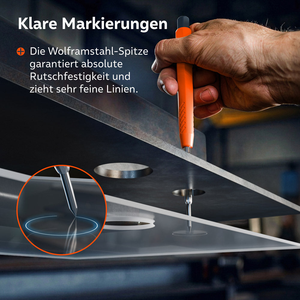 Ein Handwerker zieht mit der Wolframstahl-Spitze extrem feine, rutschfeste Linien auf einer glatten Metalloberfläche.