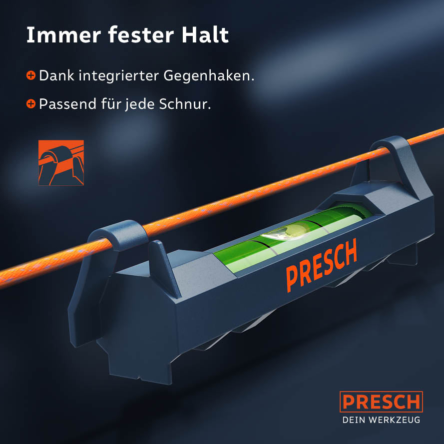 PRESCH Schnurwasserwaage hängt an einer gespannten orangefarbenen Maurerschnur – integrierter Gegenhaken hält die Wasserwaage sicher auf jeder Schnur