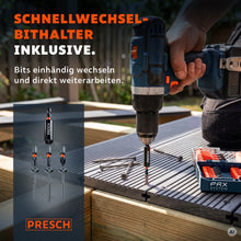 Akkuschrauber mit Schnellwechsel-Bithalter beim Verschrauben von Terrassendielen