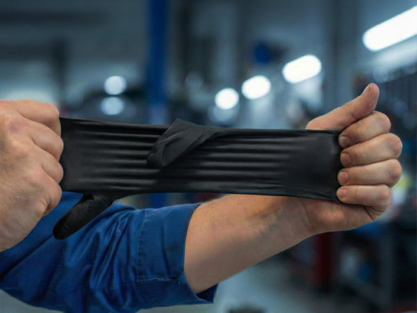 Nitrilhandschuhe mit reißfestem Material