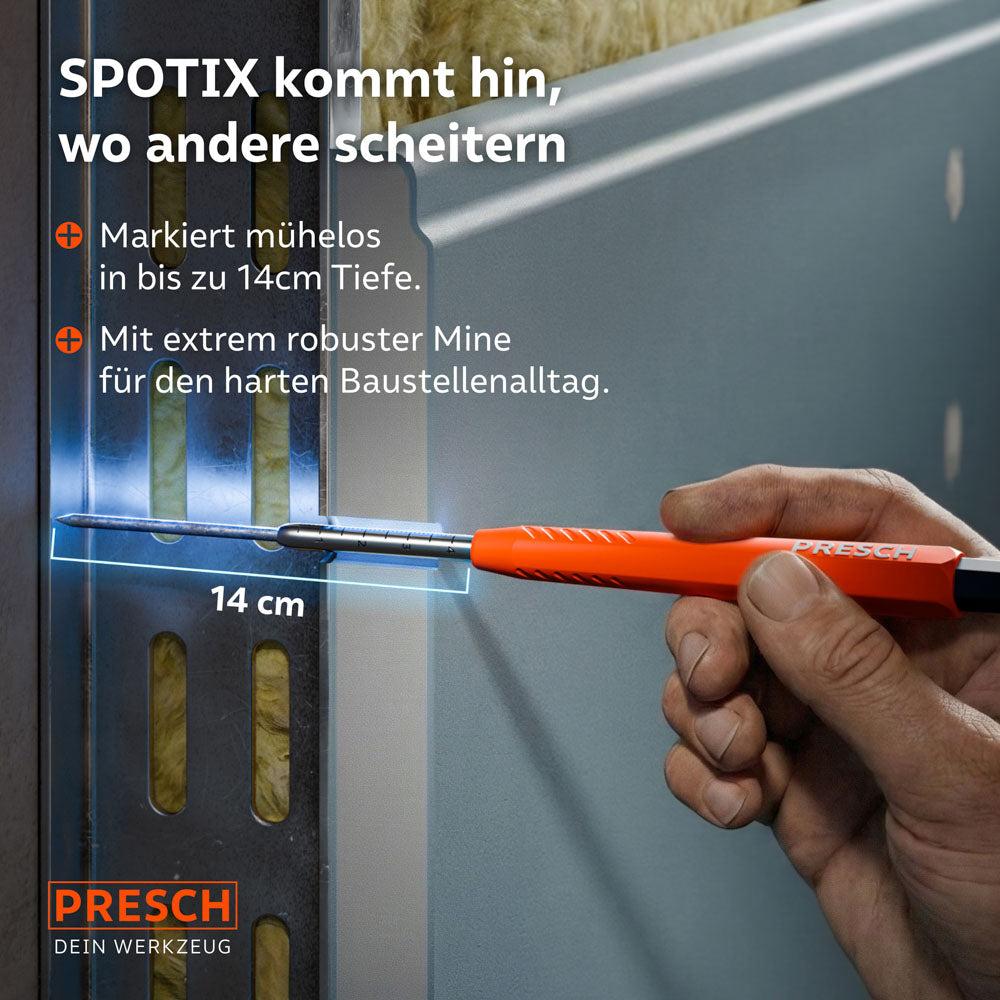 Ein Handwerker nutzt den SPOTIX Marker, um durch ein tiefes Metallprofil (bis zu 14cm Tiefe) eine Markierung auf einer Dämmwand zu setzen.