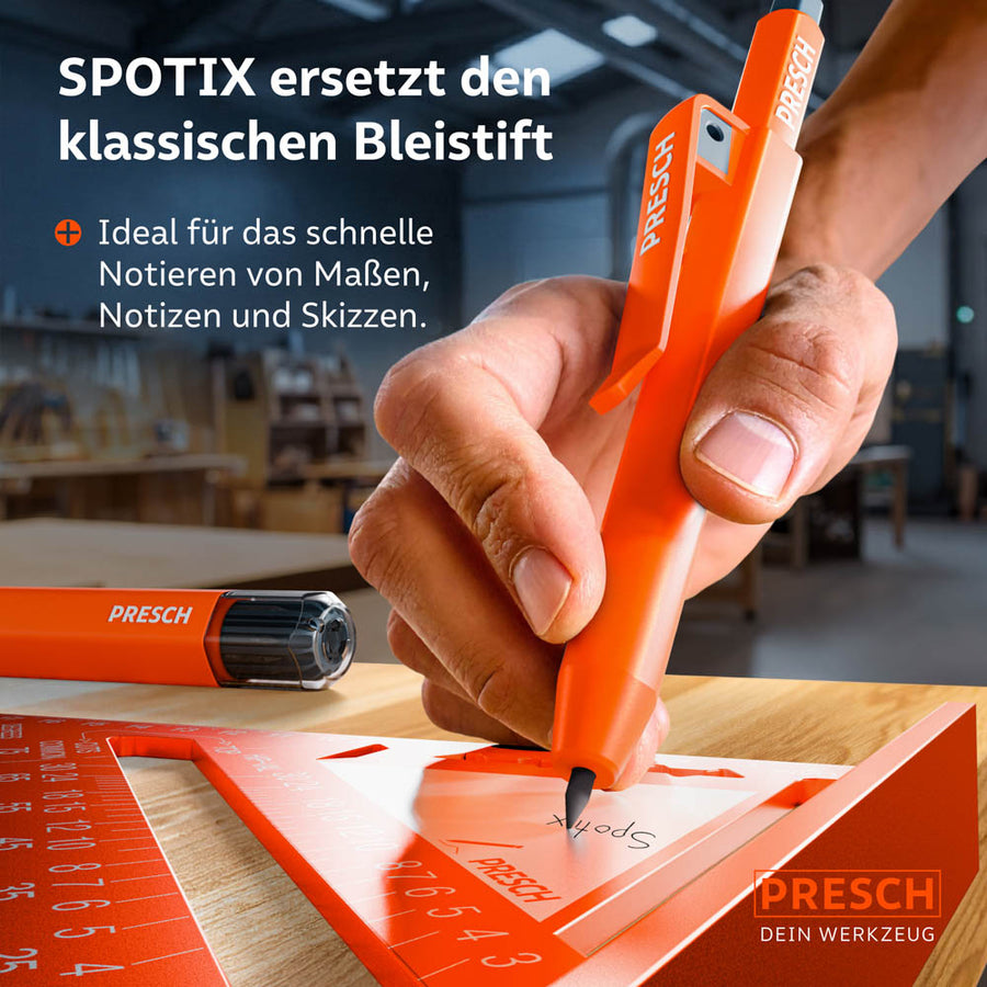 Nahaufnahme: Der SPOTIX Marker wird wie ein herkömmlicher Bleistift zum Skizzieren und Notieren von Maßen auf einer Holzoberfläche verwendet.
