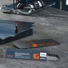PRESCH Decoupeerzaagbladen voor hout met verschillende vertandingen op een werkbank, zaagbladsets voor nauwkeurige zaagsneden in houtmaterialen.